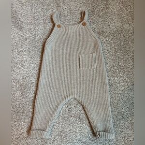 NWOT Rabbit + Bear Knitted Overalls - Gray